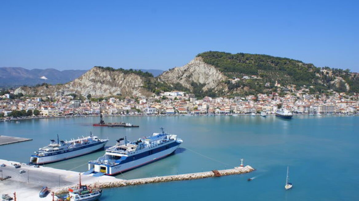 Λιμάνι στην Ζάκυνθο